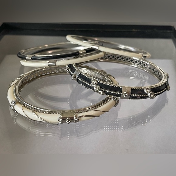 Fun vintage bangle bracelets black white silver - Picture 1 of 13